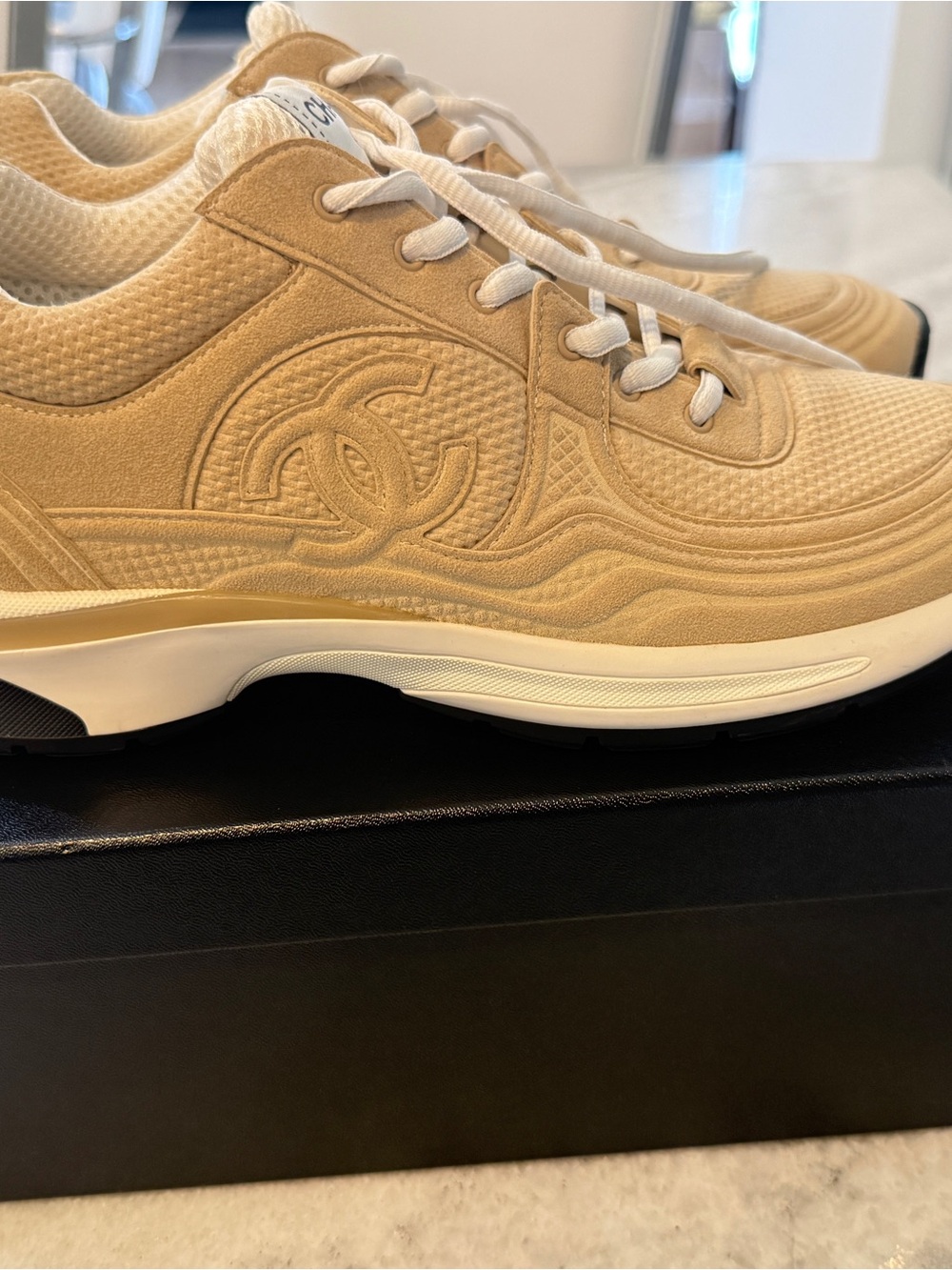NIB Chanel Sneakers G45077 Beige/suede 41 - Picture 2 of 11